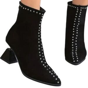 Ladies Black detailed Studded Faux Suede heel boots sz 8